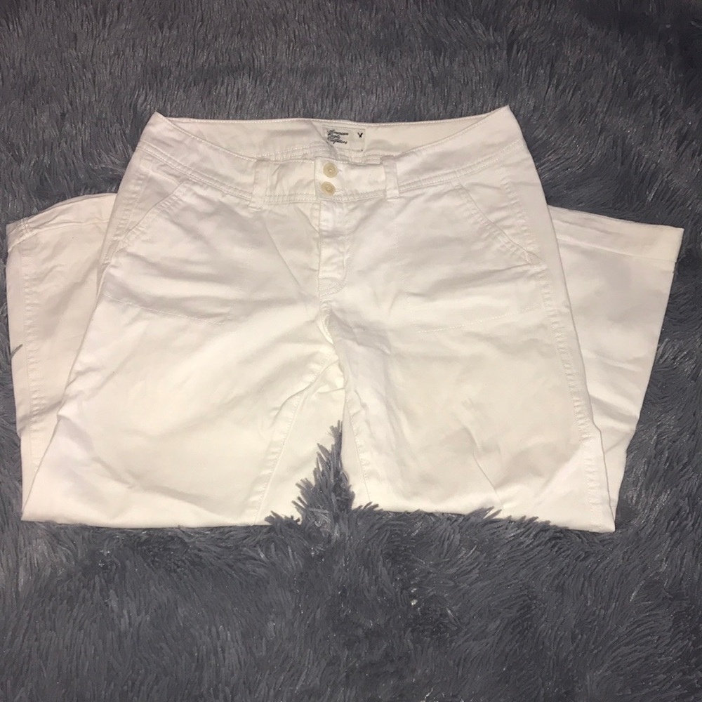 White American Eagle Capris